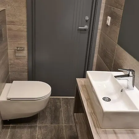 Prangli Sadama Majutus Vendégház 3*