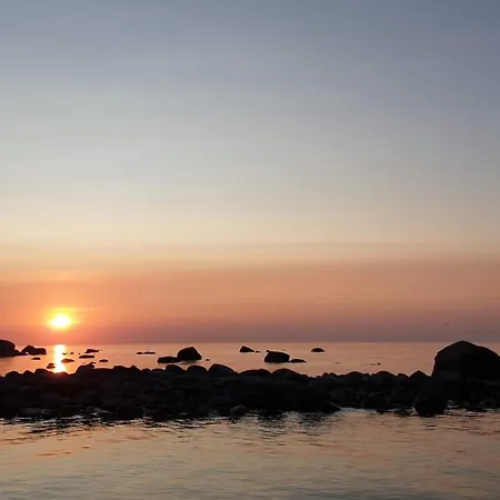 Prangli Sadama Majutus