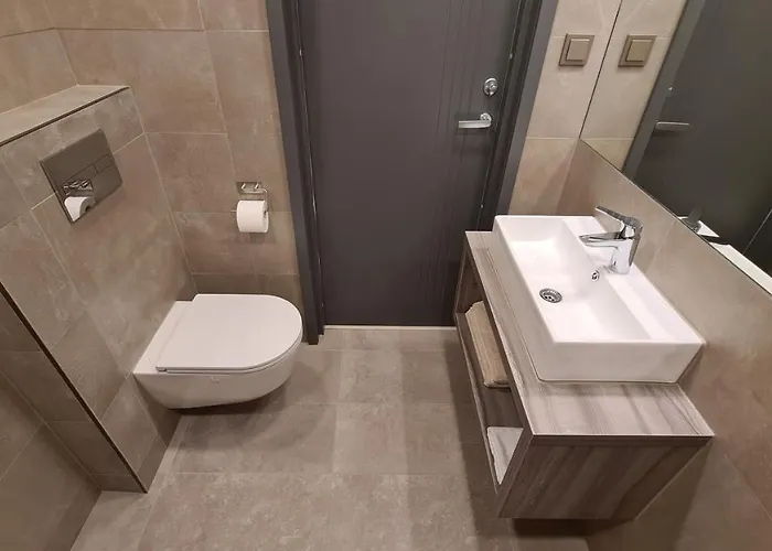 Prangli Sadama Majutus Külalistemaja Kelnase