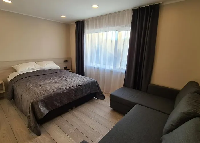 Prangli Sadama Majutus Kelnase