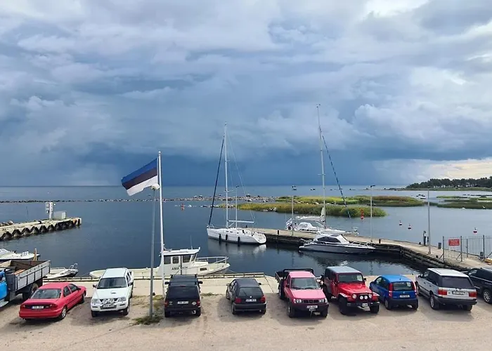 Külalistemaja Prangli Sadama Majutus Kelnase